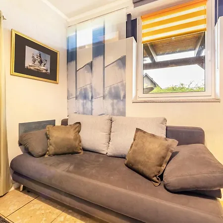 Apartment 2 *